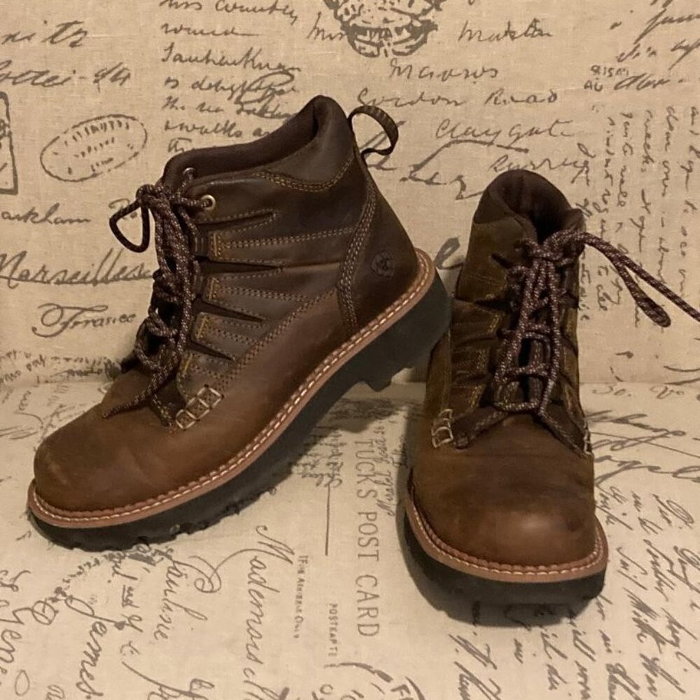 women's Ariat  brown leather hiking boot size 8
